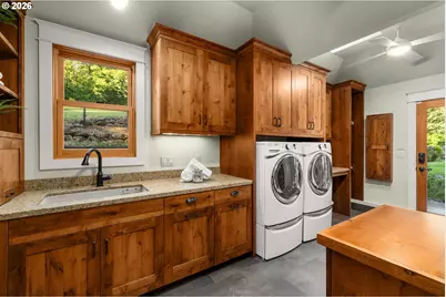 21250 S Wisteria Rd, West Linn, OR 97068 - Photo 13