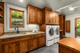 21250 S Wisteria Rd, West Linn, OR 97068 - Photo 13
