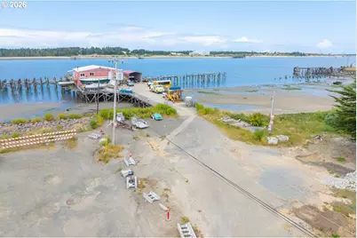 100 Newmark Ave, Coos Bay, OR 97420 - Photo 21