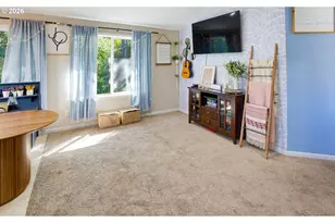 2200 52nd St, Florence, OR 97439 - Photo 9
