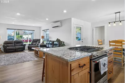 3721 Joe Ave, Roseburg, OR 97471 - Photo 11