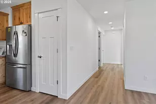 3721 Joe Ave, Roseburg, OR 97471 - Photo 13