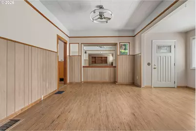906 NE 24th Ave, Portland, OR 97232 - Photo 11