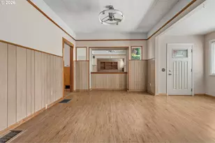 906 NE 24th Ave, Portland, OR 97232 - Photo 11