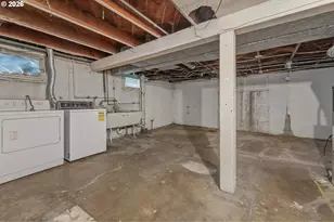 906 NE 24th Ave, Portland, OR 97232 - Photo 21