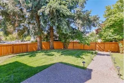 8801 SW Stono Dr, Tualatin, OR 97062 - Photo 31