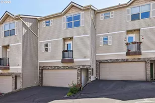12142 NE Fremont St, Portland, OR 97220 - Photo 3