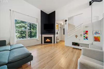 12142 NE Fremont St #11, Portland, OR 97220 - Photo 7