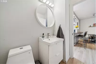 12142 NE Fremont St #11, Portland, OR 97220 - Photo 15