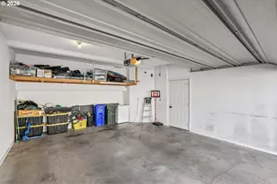 12142 NE Fremont St, Portland, OR 97220 - Photo 27