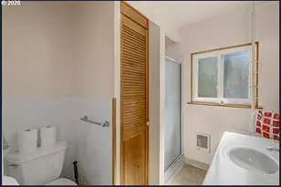 2716 SW Hume St, Portland, OR 97219 - Photo 15