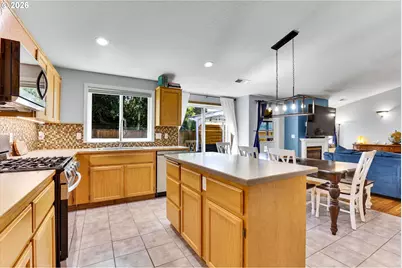 206 Hauser Ct, Molalla, OR 97038 - Photo 7