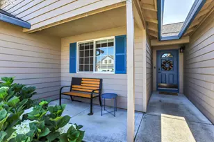 206 Hauser Ct, Molalla, OR 97038 - Photo 3