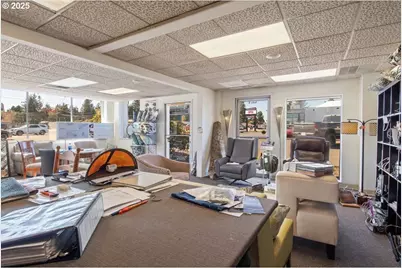 19230 SE McLoughlin Blvd, Gladstone, OR 97027 - Photo 19