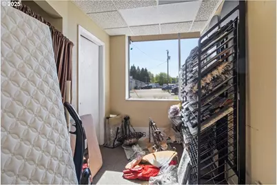 19230 SE McLoughlin Blvd, Gladstone, OR 97027 - Photo 21