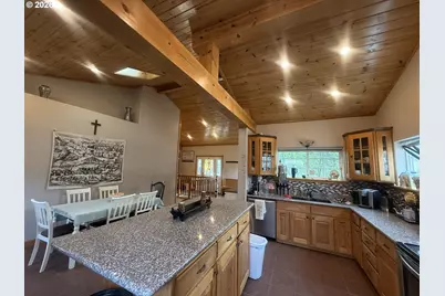 317 S Canyon Blvd, John Day, OR 97845 - Photo 15