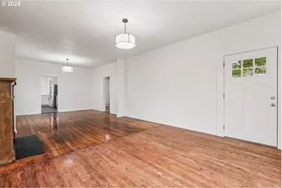 541 NE 70th Ave, Portland, OR 97213 - Photo 9