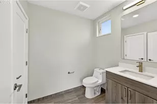 7280 NE Going St, Portland, OR 97218 - Photo 11