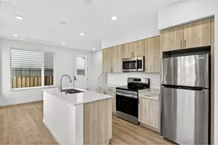 7280 NE Going St, Portland, OR 97218 - Photo 9