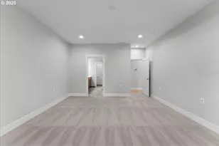 2405 NW 68th ST, Vancouver, WA 98665 - Photo 13