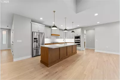 2405 NW 68th St, Vancouver, WA 98665 - Photo 9