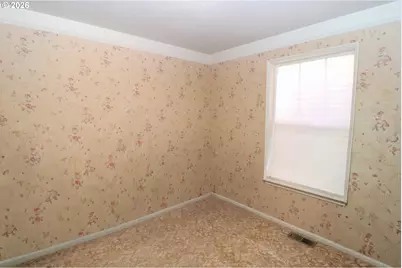 631 Nicholas Dr, Springfield, OR 97477 - Photo 29