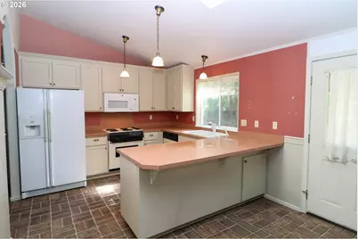 631 Nicholas Dr, Springfield, OR 97477 - Photo 11