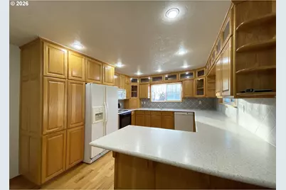 97987 Court St St, Brookings, OR 97415 - Photo 9