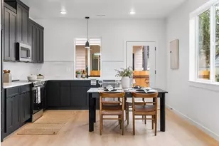 7189 SE Crystal Springs Blvd, Portland, OR 97213 - Photo 5