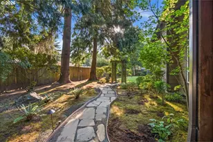 18800 SW Longacre St, Beaverton, OR 97003 - Photo 37