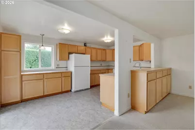 246 SW 9th Ave, Canby, OR 97013 - Photo 9