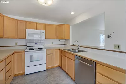 246 SW 9th Ave, Canby, OR 97013 - Photo 11