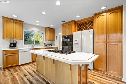 2925 SE Cleveland Dr, Gresham, OR 97080 - Photo 7