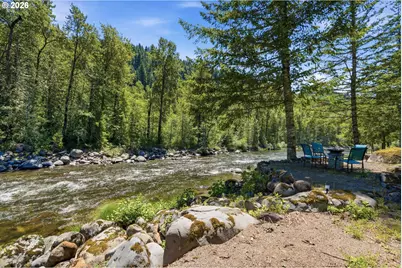 57214 E Marmot Rd, Sandy, OR 97055 - Photo 3
