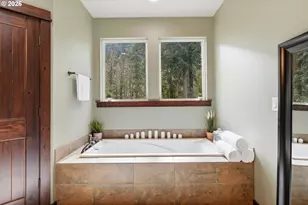 57214 E Marmot Rd, Sandy, OR 97055 - Photo 19