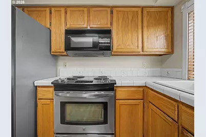 1778 N Laurelwood Loop, Canby, OR 97013 - Photo 11