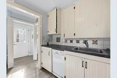 908/910 N Franklin St, Seaside, OR 97138 - Photo 15