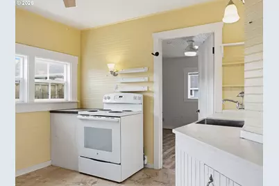 908/910 N Franklin St, Seaside, OR 97138 - Photo 33