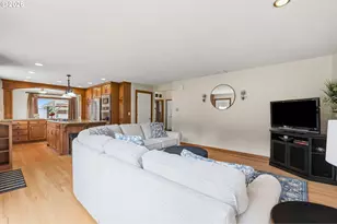 14633 Ehlen Rd NE, Aurora, OR 97002 - Photo 13