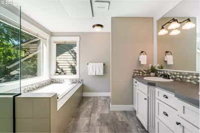 7941 N Courtenay Ave, Portland, OR 97203 - Photo 21