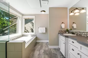 7941 N Courtenay Ave, Portland, OR 97203 - Photo 21