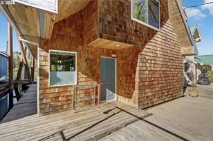 903 S McLoughlin Blvd, Oregon City, OR 97045 - Photo 3