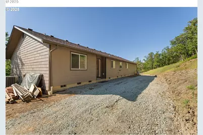 460 Huckleberry Mt Ln, Riddle, OR 97469 - Photo 21
