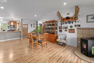 460 Huckleberry Mt Ln, Riddle, OR 97469 - Photo 9