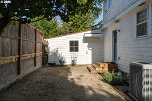7985 SW Maple Dr, Portland, OR 97225 - Photo 39