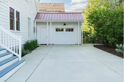 7985 SW Maple Dr, Portland, OR 97225 - Photo 41
