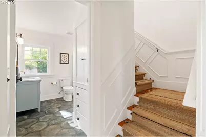 7985 SW Maple Dr, Portland, OR 97225 - Photo 19
