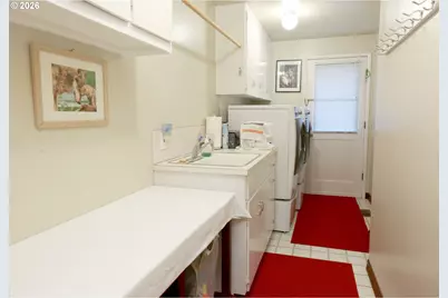 374 Blackfoot Ave, Eugene, OR 97404 - Photo 35