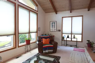 374 Blackfoot Ave, Eugene, OR 97404 - Photo 13