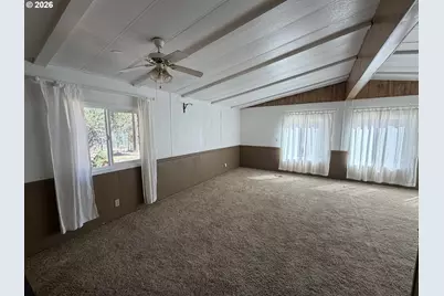 17875 Old Wood Rd, Bend, OR 97707 - Photo 9